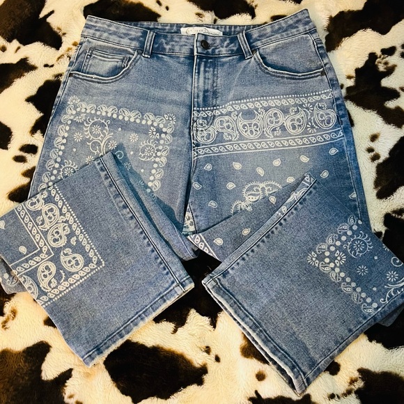 Denim - Women's Blue Paisley Jeans